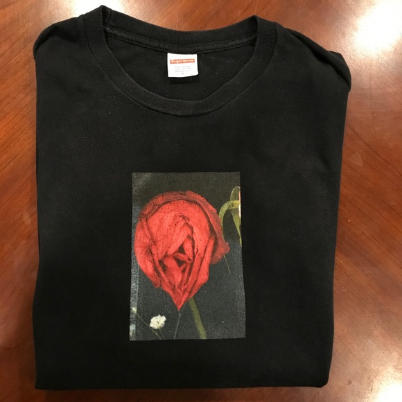 Supreme x Araki Rose - Picture 1 of 3